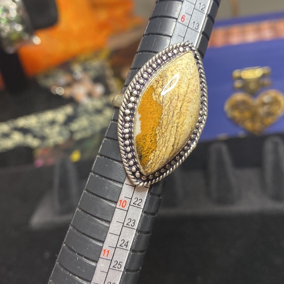 Stunning 925 Sterling Silver Plated Picture Jasper Ring - Picture 3 of 3